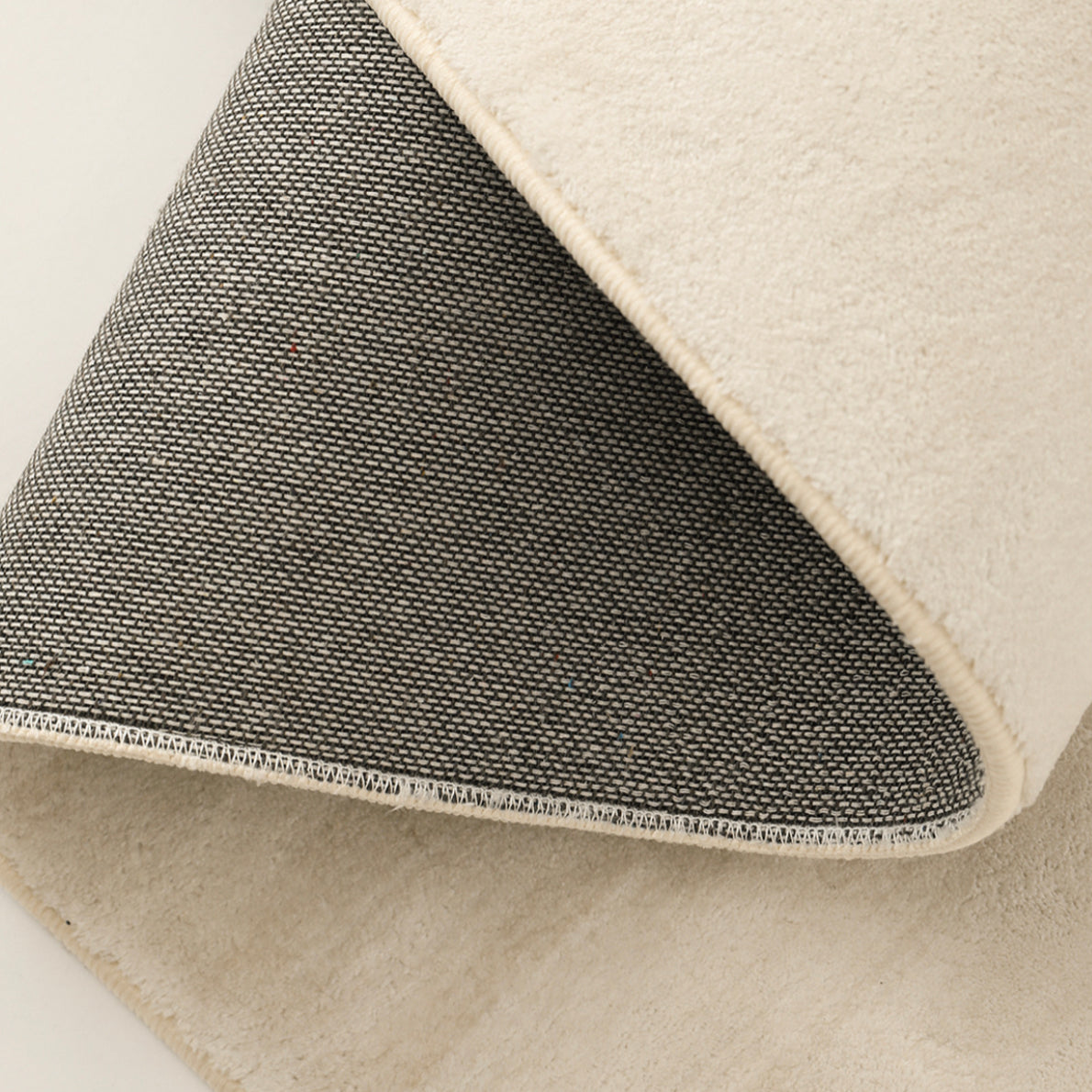 Isabella Rug - Cozy Furniture & Lifestyle