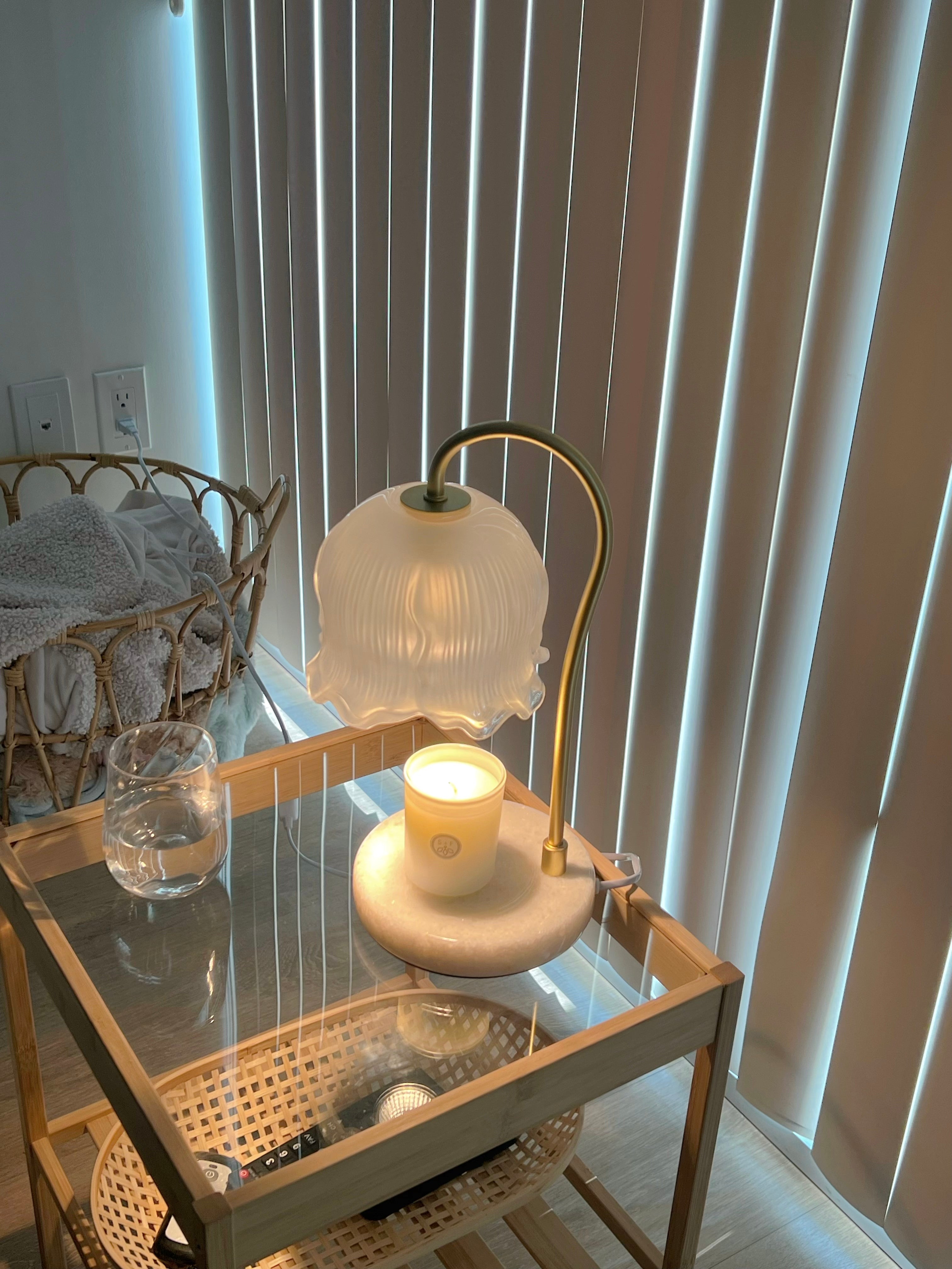 Glass Flower Candle Warmer Lamp - Cozy Furniture & Lifestyle