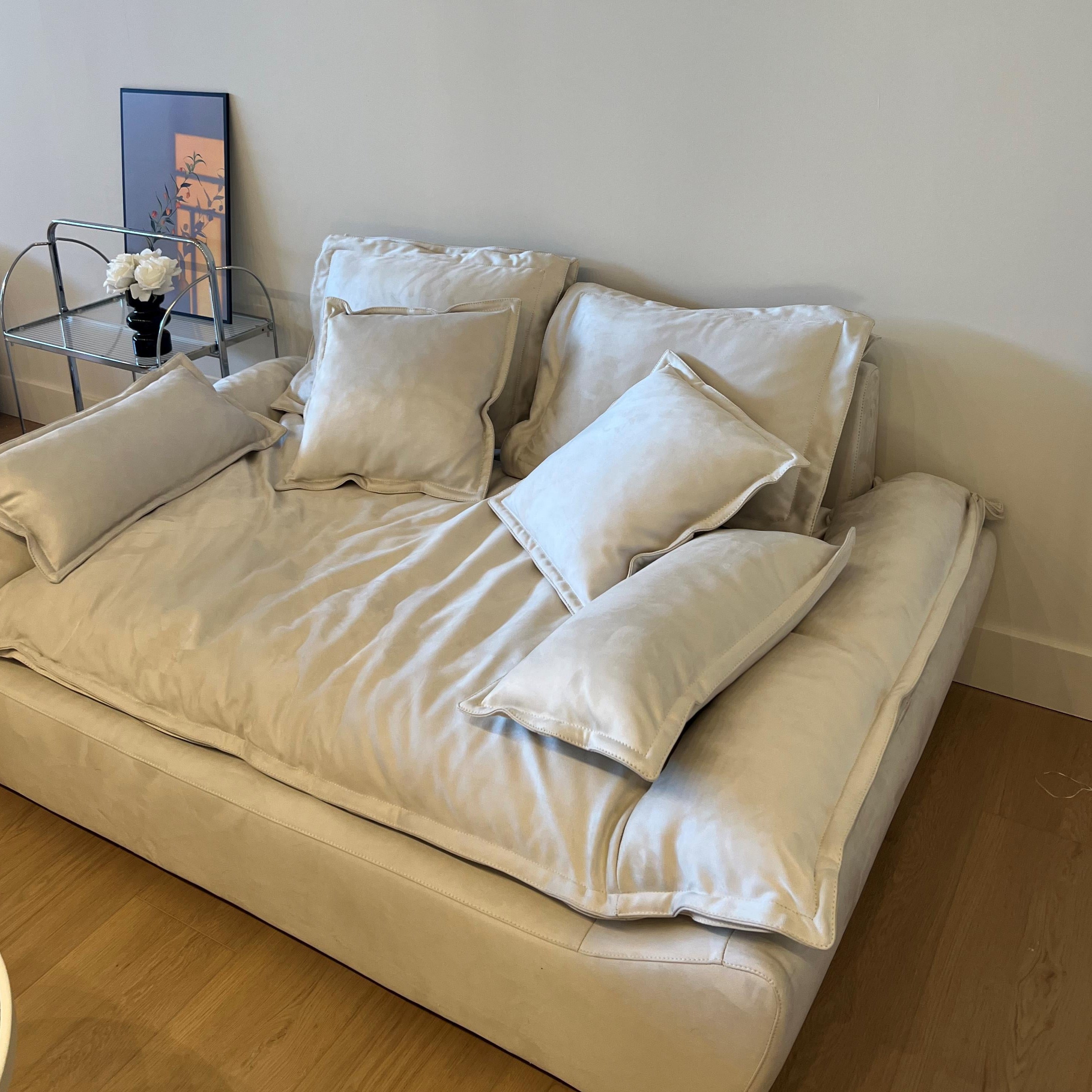Ultra Comfort Sailing-Shaped Sofa - Cozy Furniture & Lifestyle