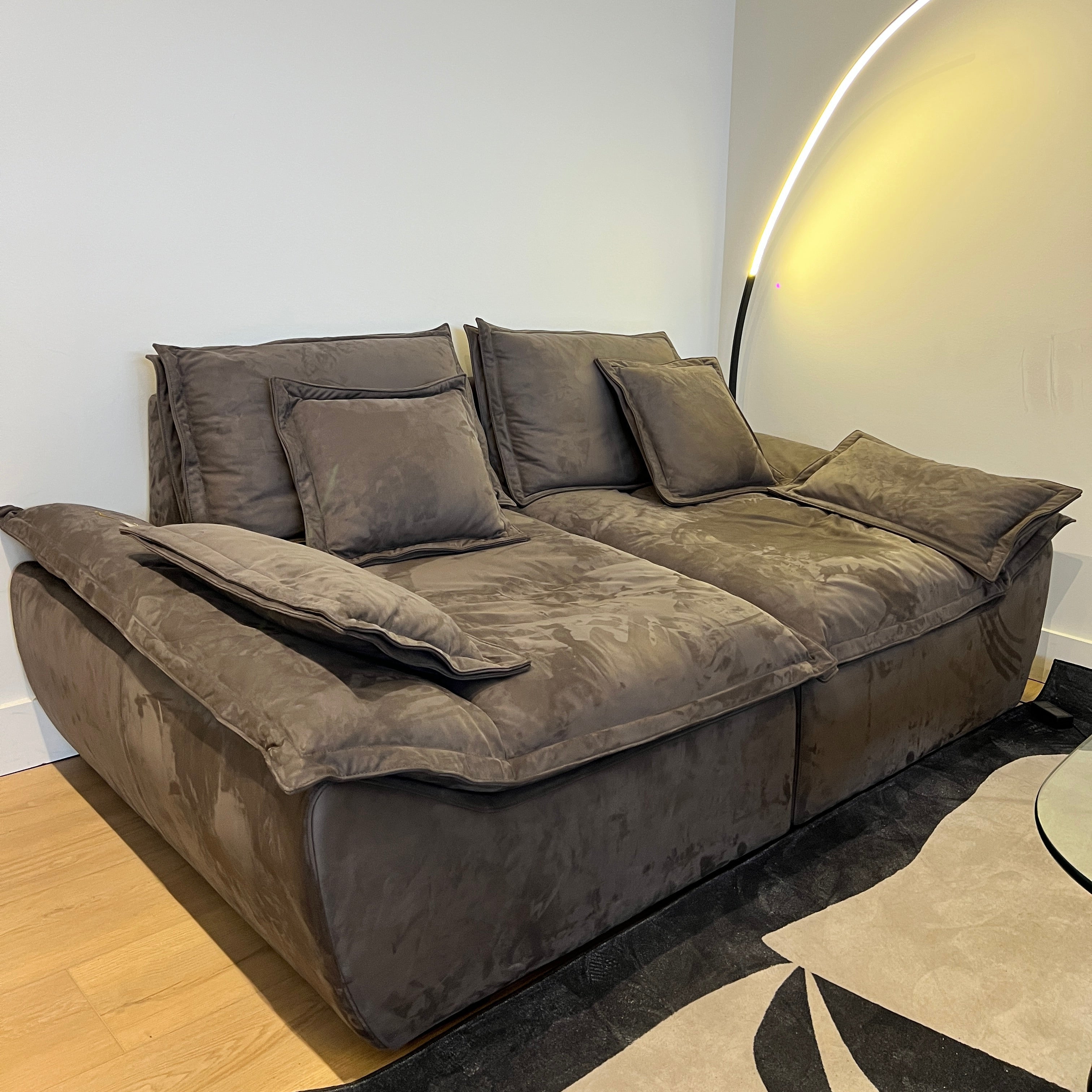 Ultra Comfort Sailing-Shaped Sofa - Cozy Furniture & Lifestyle
