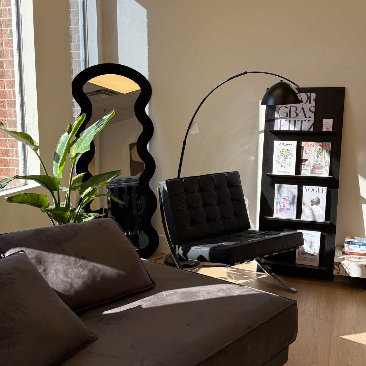 Wavy Floor Full Body Mirror - Cozy Furniture & Lifestyle